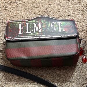 Red and Black Elm ST BAG